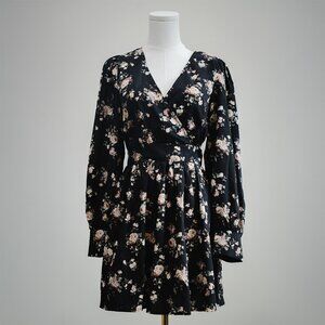SHEIN Black Surplice Neck Floral Dress
